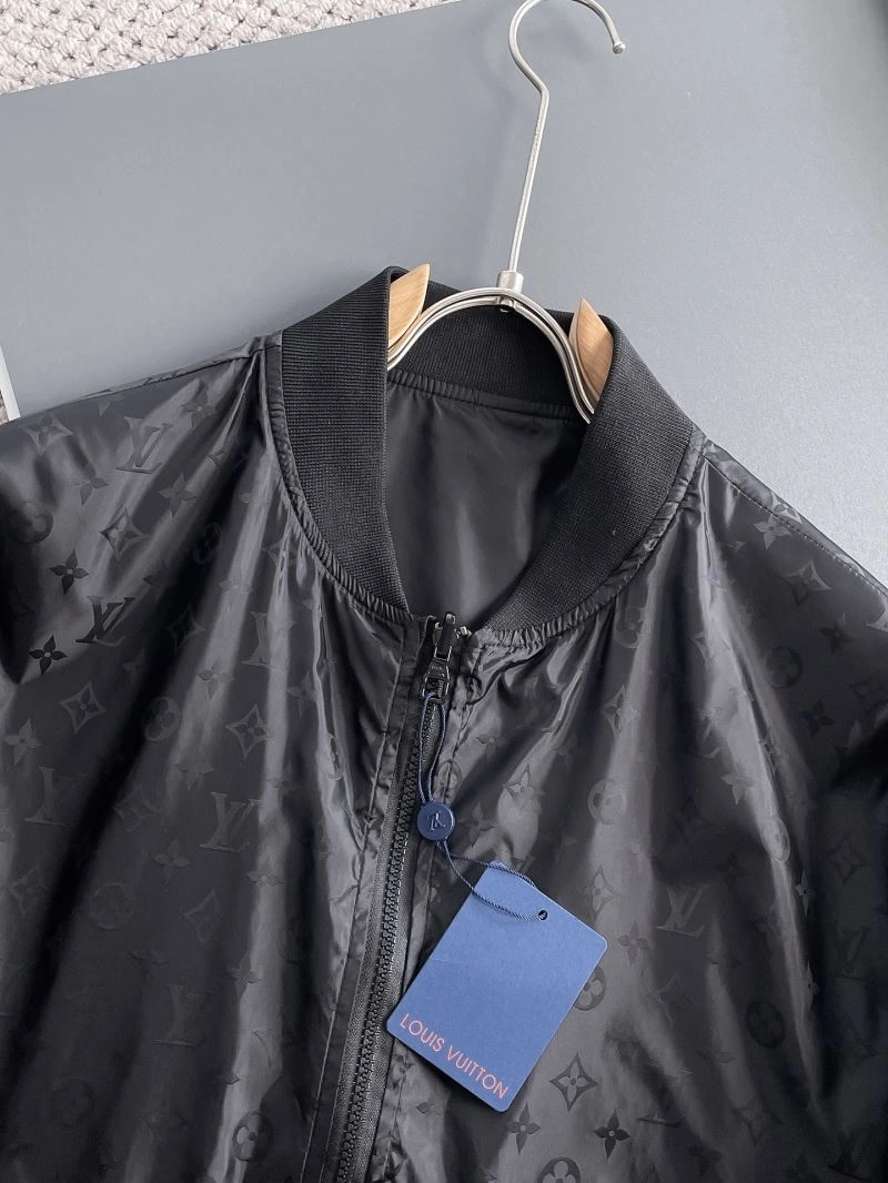 Cozy Louis Vuitton Outwear 137652