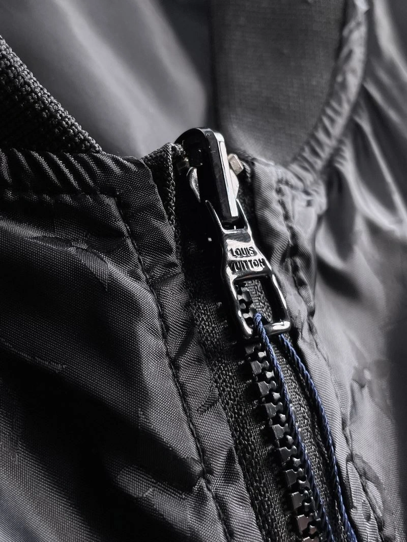 Cozy Louis Vuitton Outwear 137652