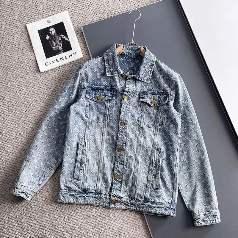 Modern Louis Vuitton Outwear 137647