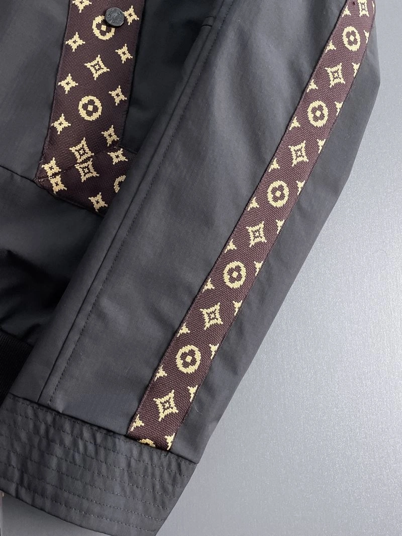 Louis Vuitton Outwear ModernLook 137643