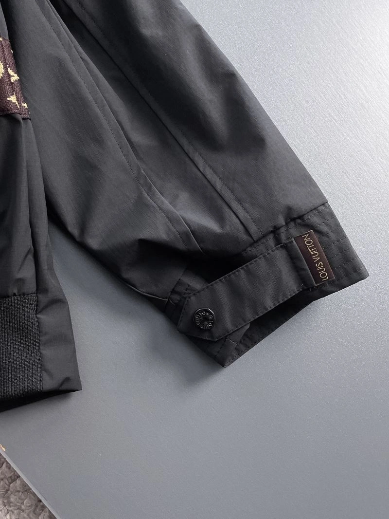 Louis Vuitton Outwear ModernLook 137643