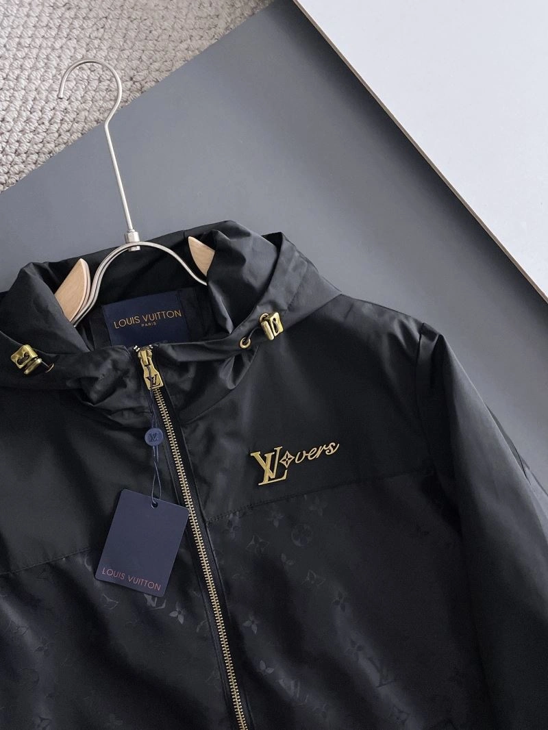 Louis Vuitton Outwear SmoothTexture 137639