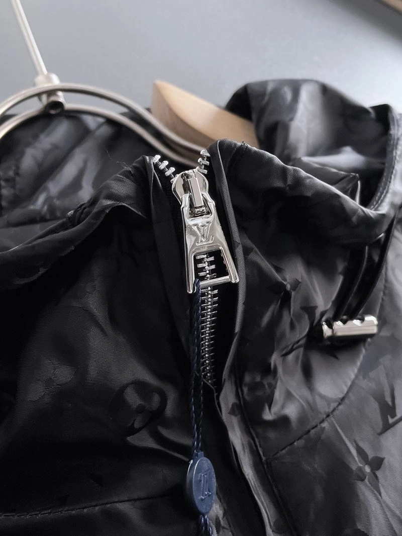 EasyCare Louis Vuitton Outwear 137628