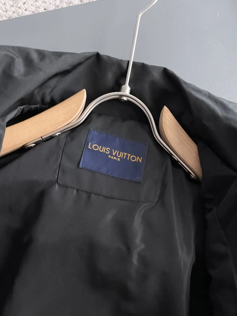 HighQuality Louis Vuitton Outwear 137642