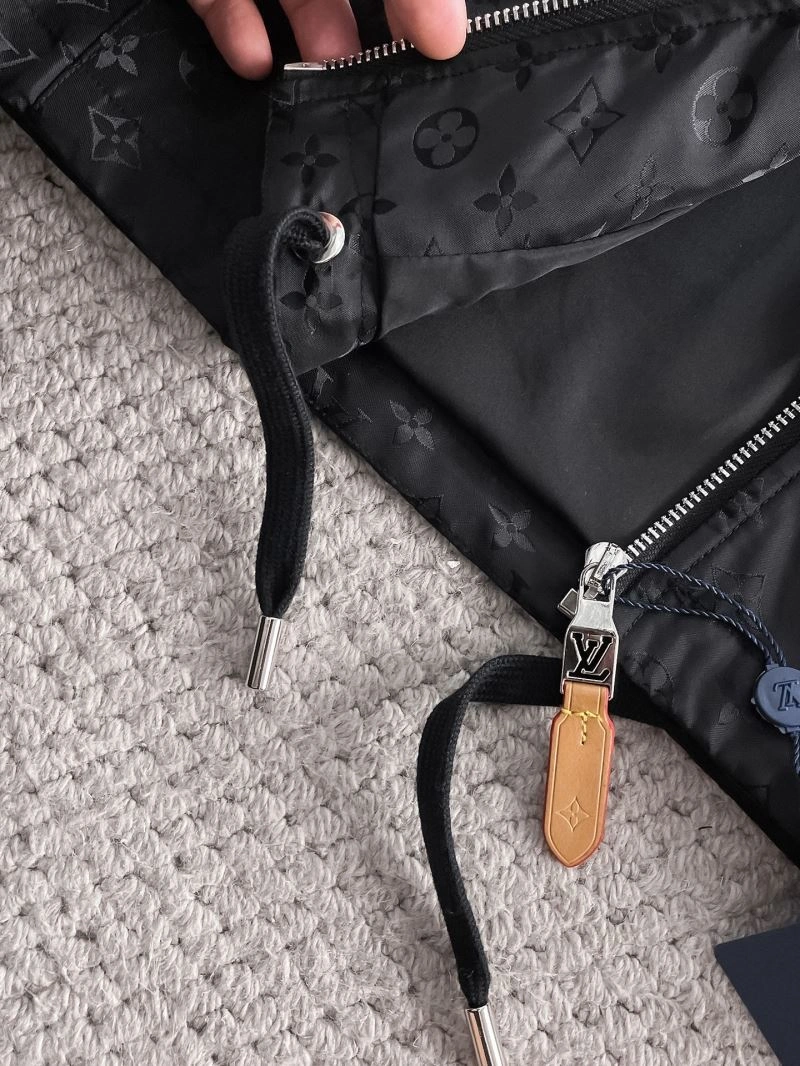 SoftTouch Louis Vuitton Outwear 137630