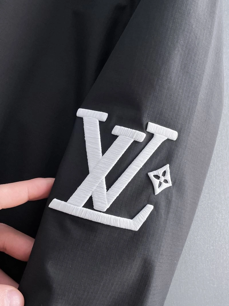 Louis Vuitton Outwear SmoothTexture 137625