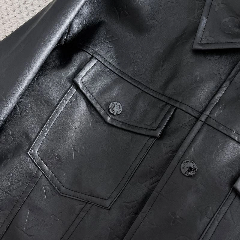 Louis Vuitton Outwear SmartChoice 137627