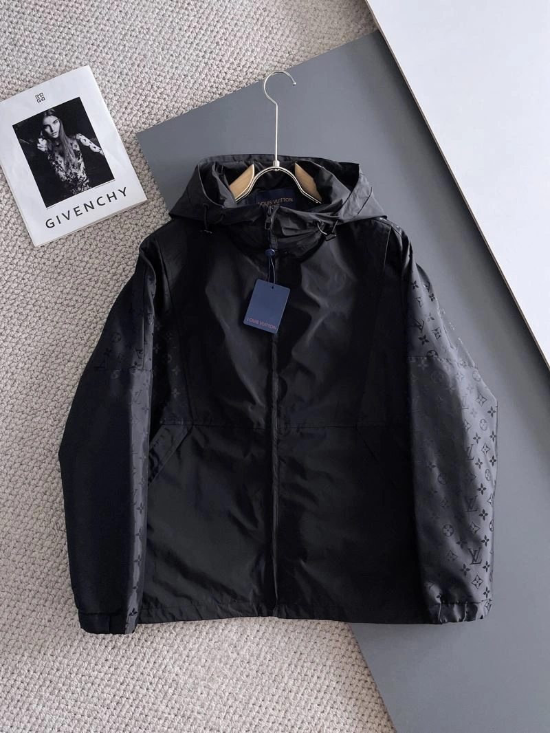 GoodFit Louis Vuitton Outwear 137622