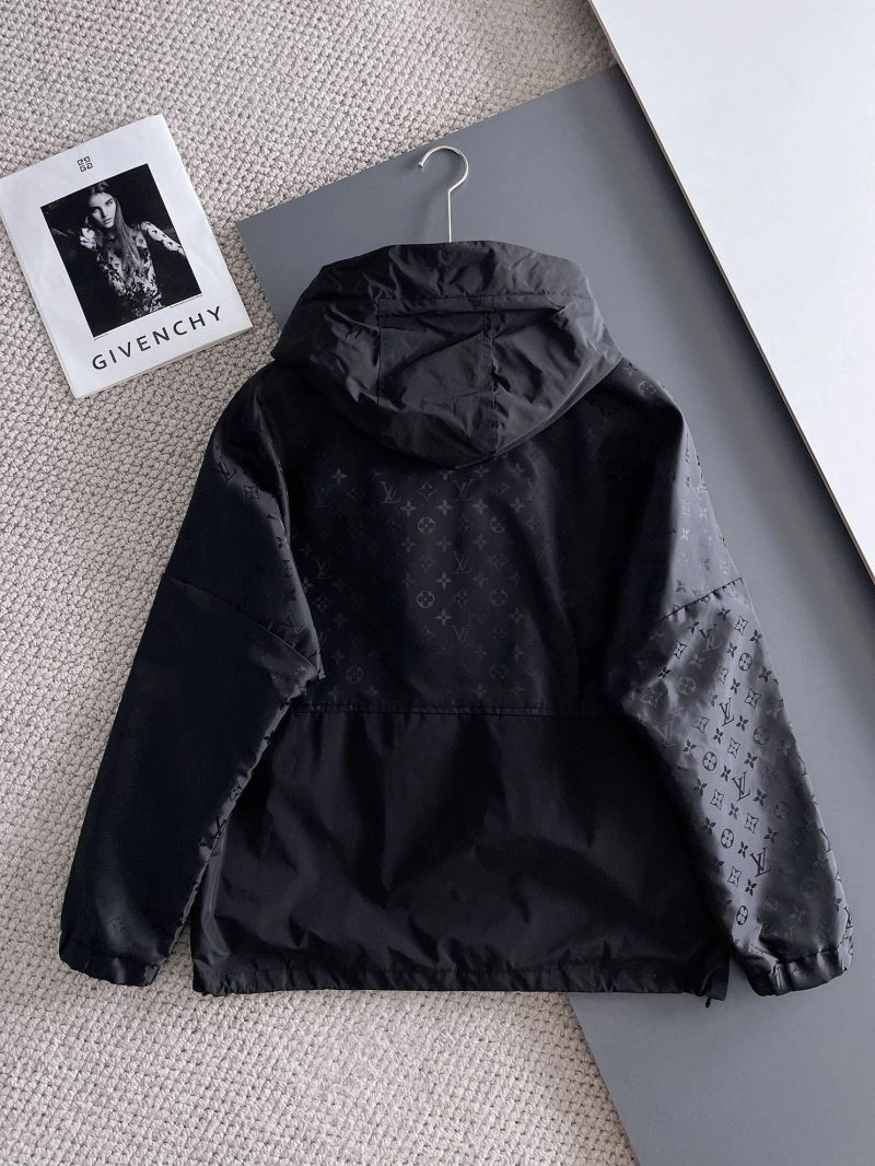 GoodFit Louis Vuitton Outwear 137622