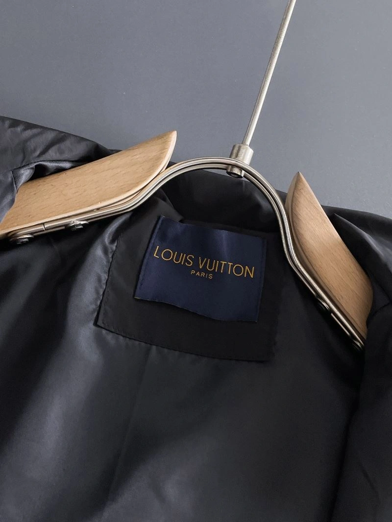 GoodFit Louis Vuitton Outwear 137622