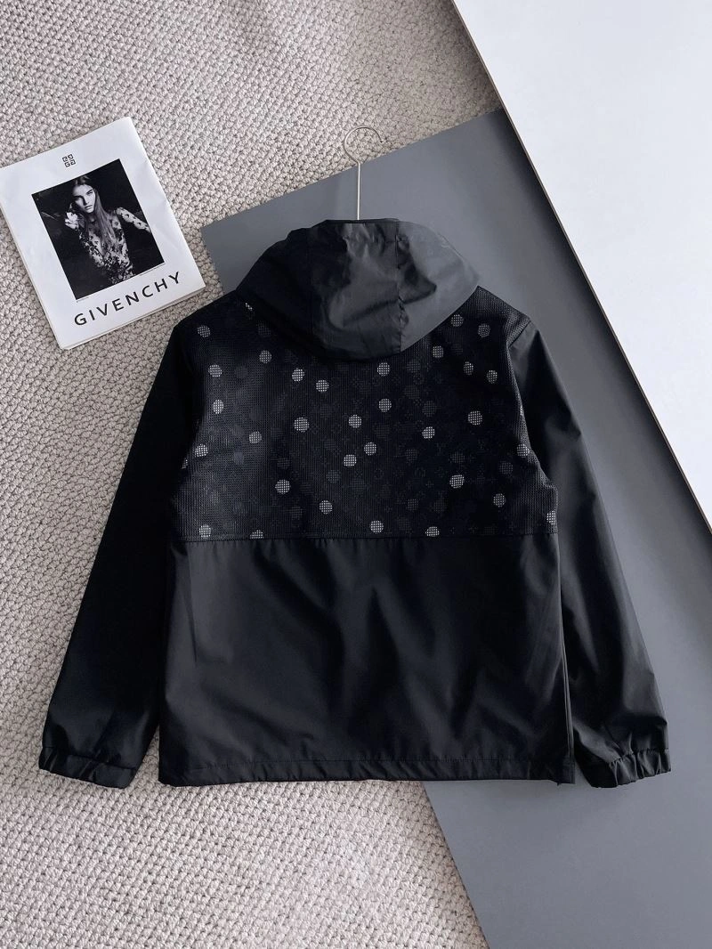 Modern Louis Vuitton Outwear 137636