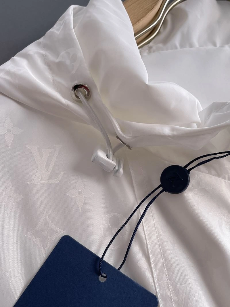 UrbanStyle Louis Vuitton Outwear 137640