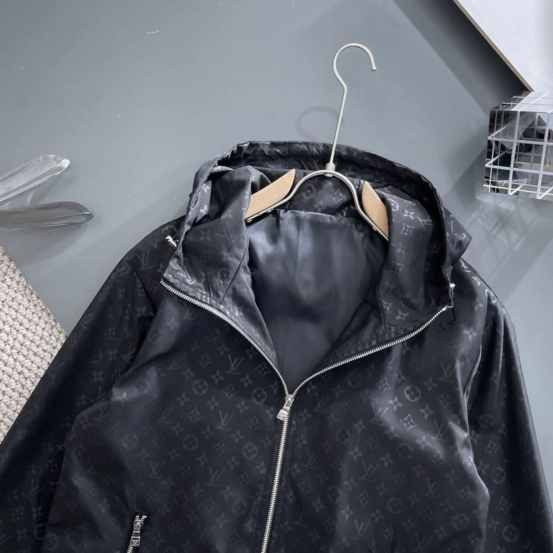 GoAnywhere Louis Vuitton Outwear 137624