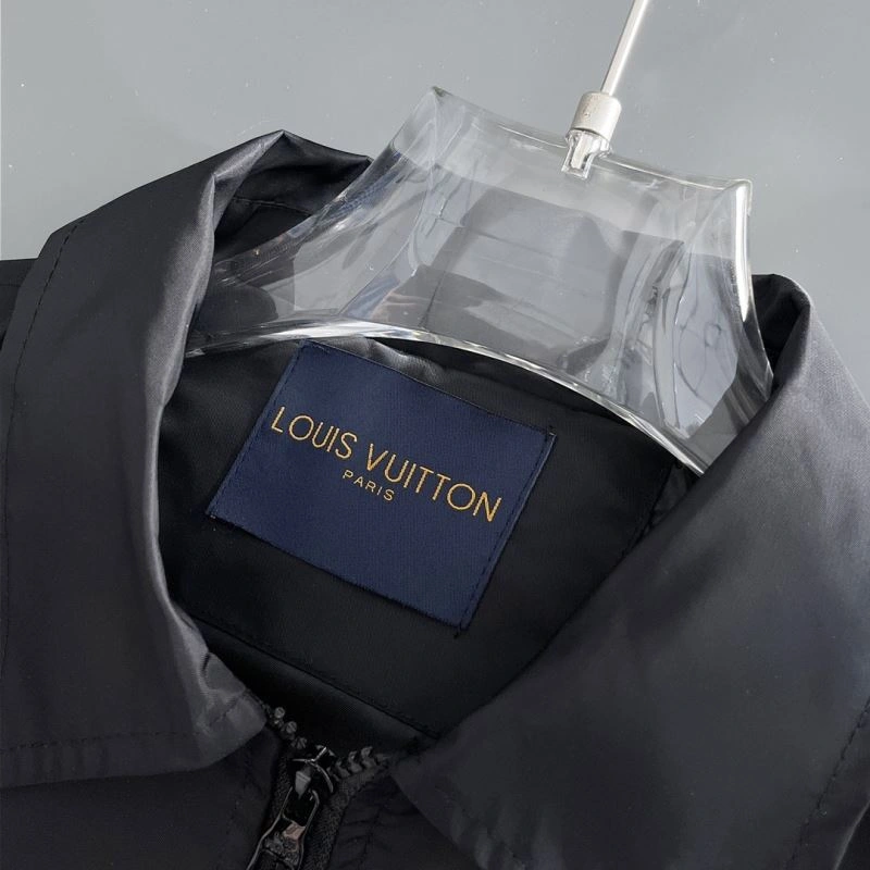 Comfortable Louis Vuitton Outwear 137615