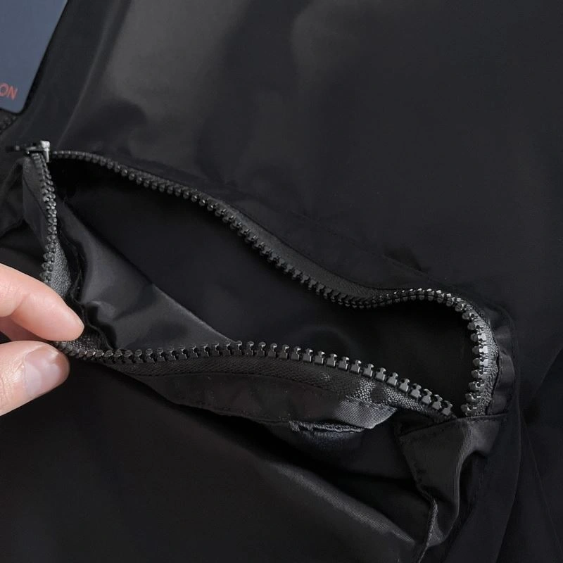 Comfortable Louis Vuitton Outwear 137615