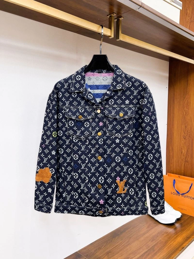 SmoothTexture Louis Vuitton Outwear 137637