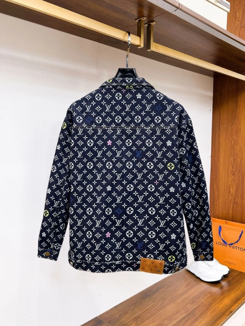 SmoothTexture Louis Vuitton Outwear 137637