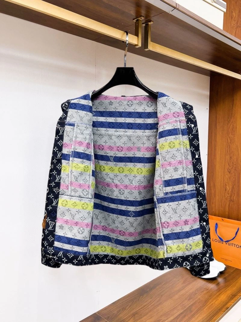 SmoothTexture Louis Vuitton Outwear 137637