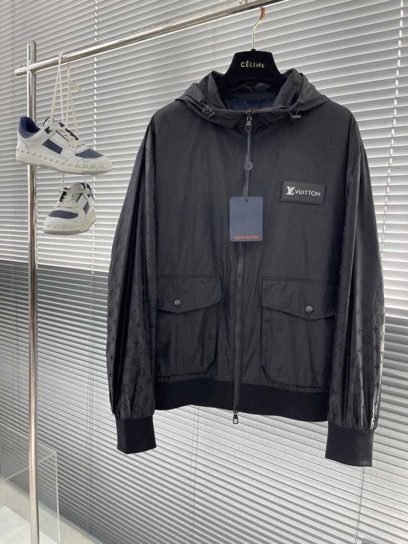 ModernLook Louis Vuitton Outwear 137619