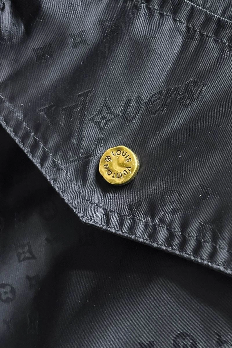 Elegant Louis Vuitton Outwear 137618