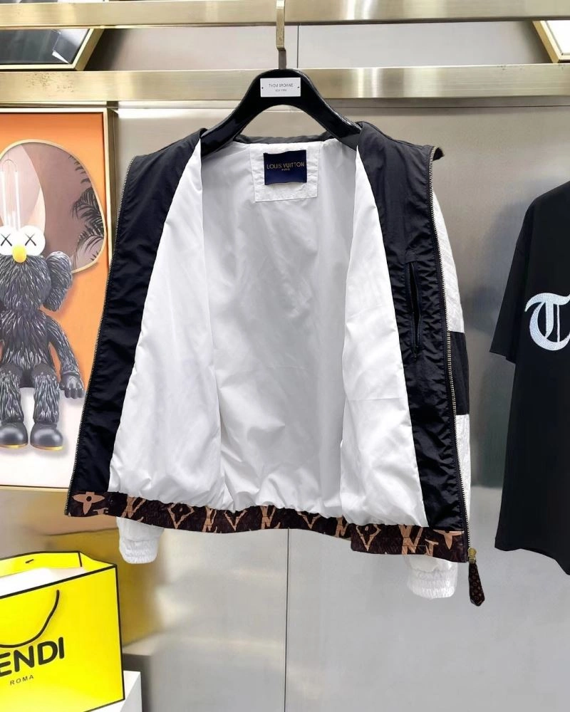 Louis Vuitton Outwear TimelessDesign 137614