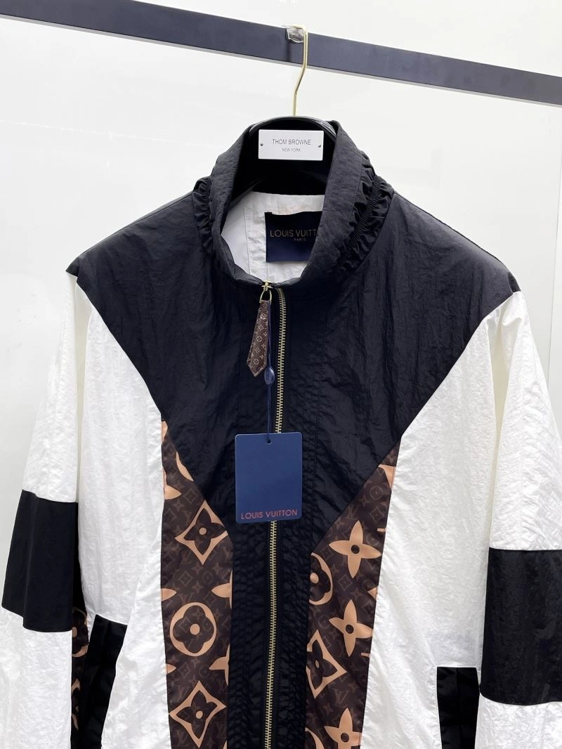 Louis Vuitton Outwear TimelessDesign 137614