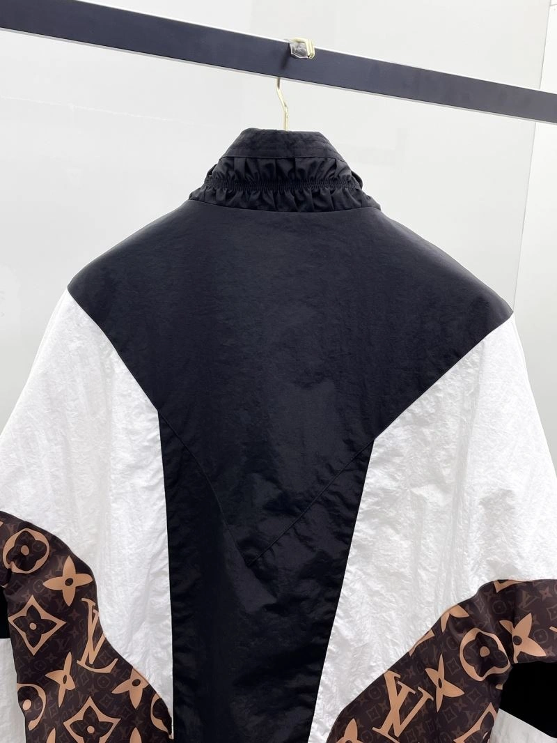 Louis Vuitton Outwear TimelessDesign 137614