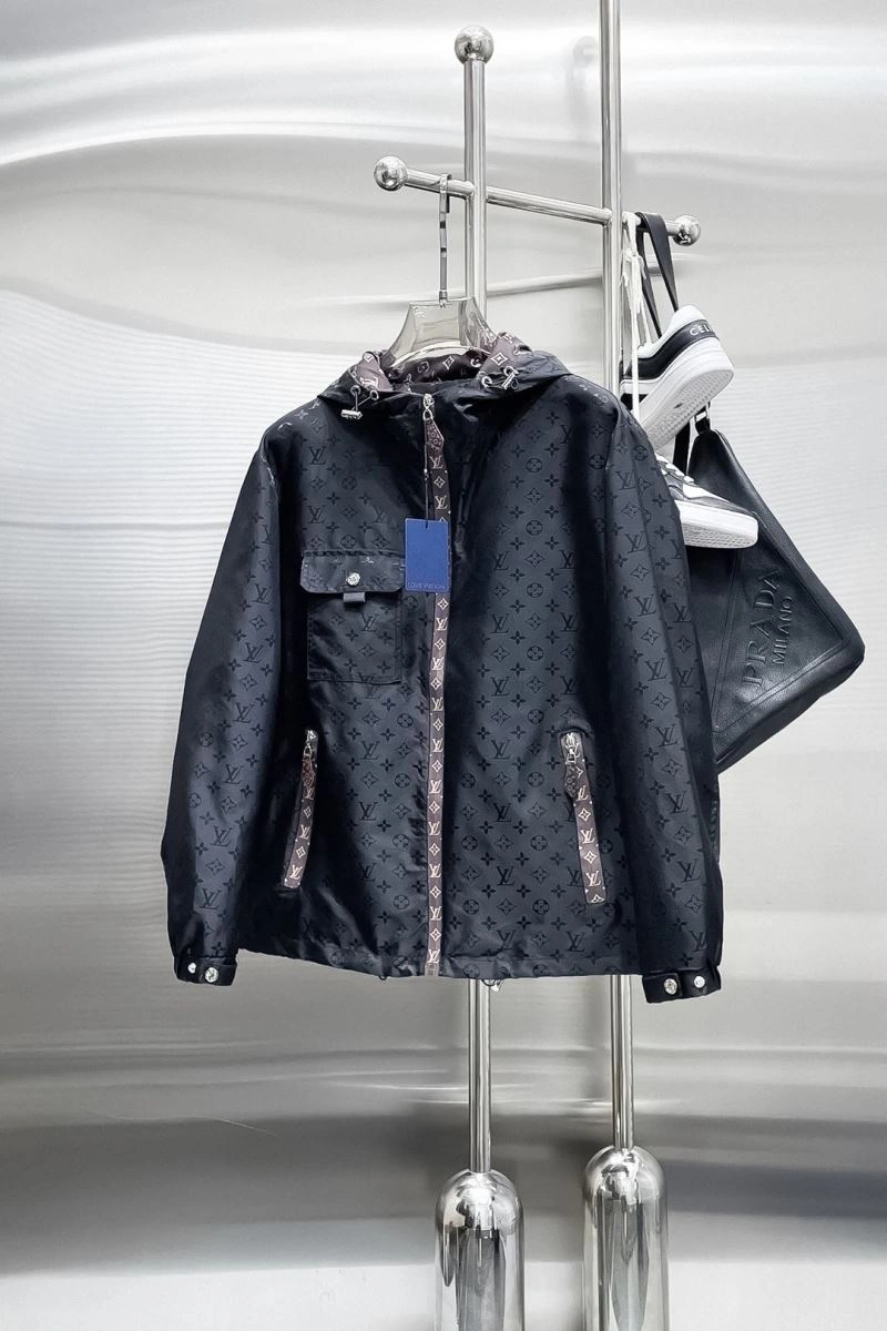 Louis Vuitton Outwear Affordable 137606
