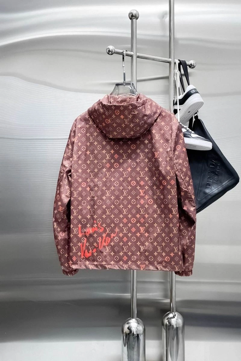 Louis Vuitton Outwear Lightweight 137604