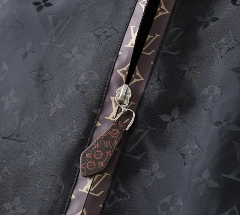 Louis Vuitton Outwear Contemporary 137597