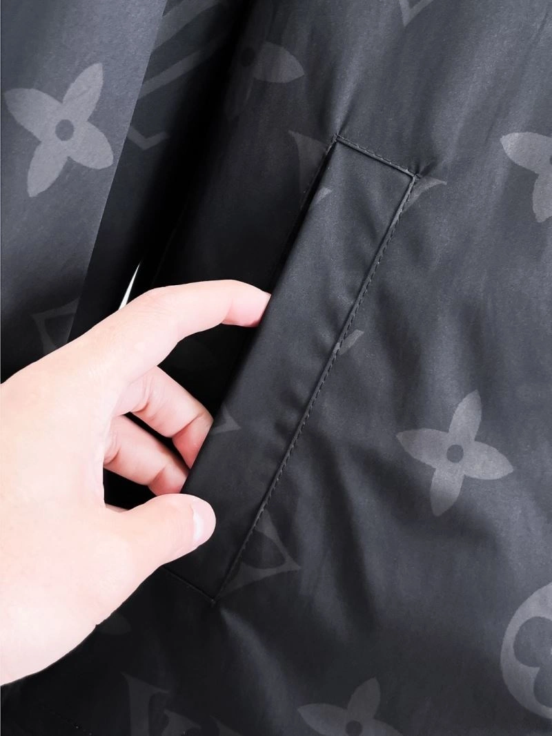 Functional Louis Vuitton Outwear 137590
