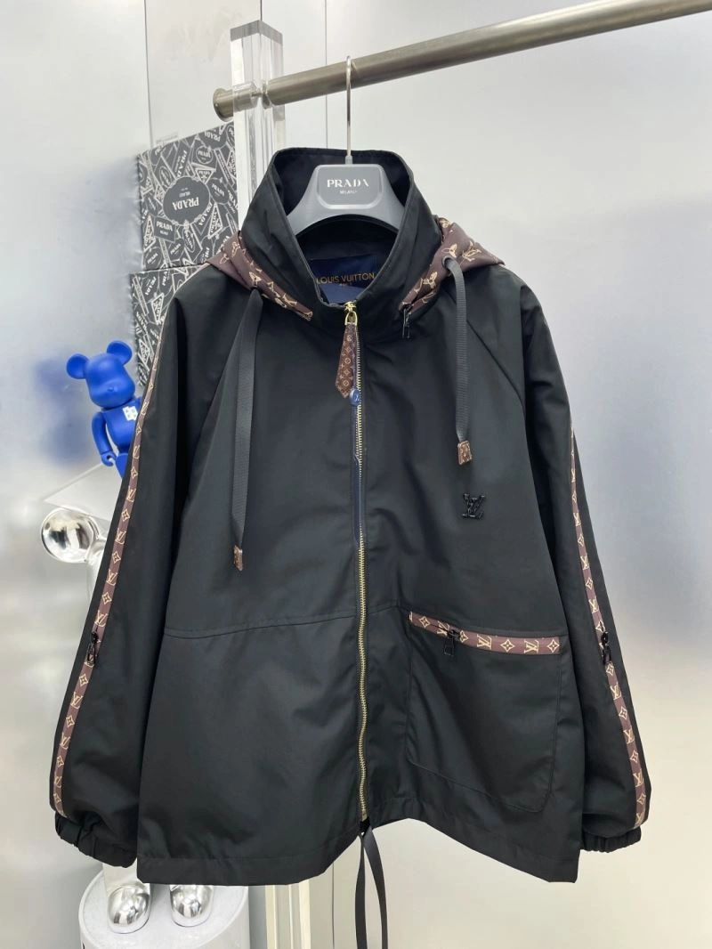 Louis Vuitton Outwear Minimalist 137585