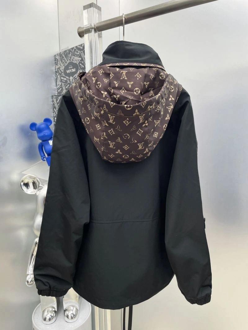 Louis Vuitton Outwear Minimalist 137585