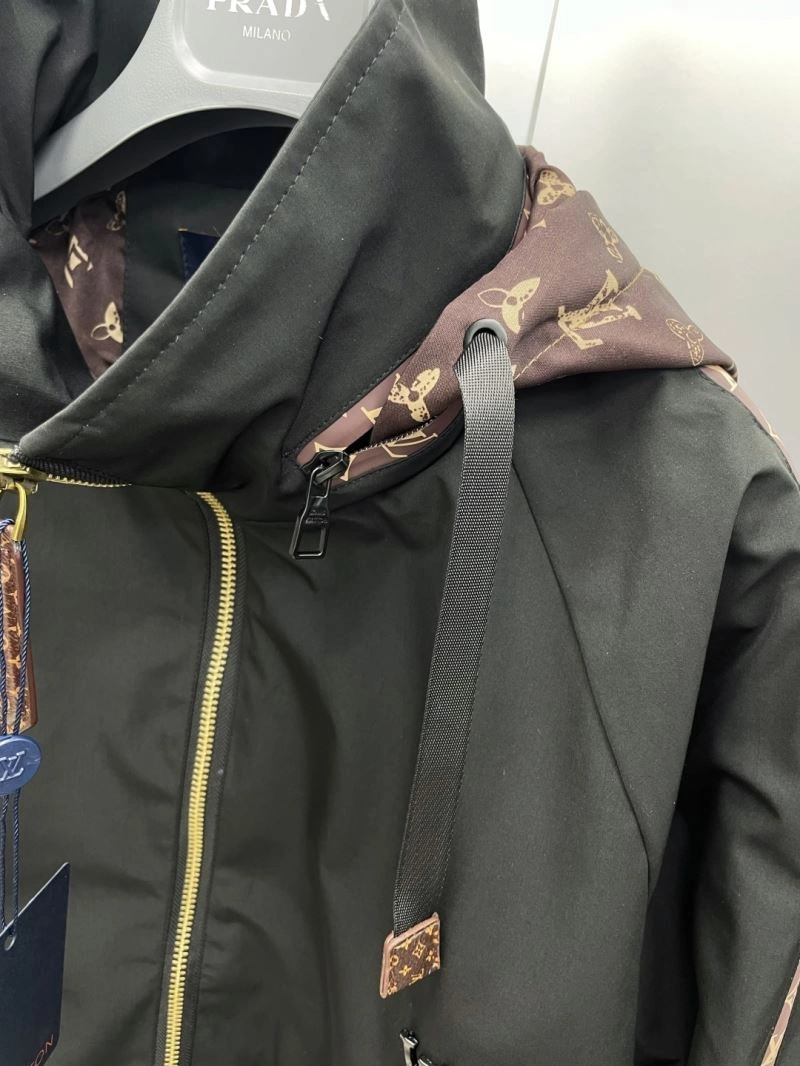 Louis Vuitton Outwear Minimalist 137585