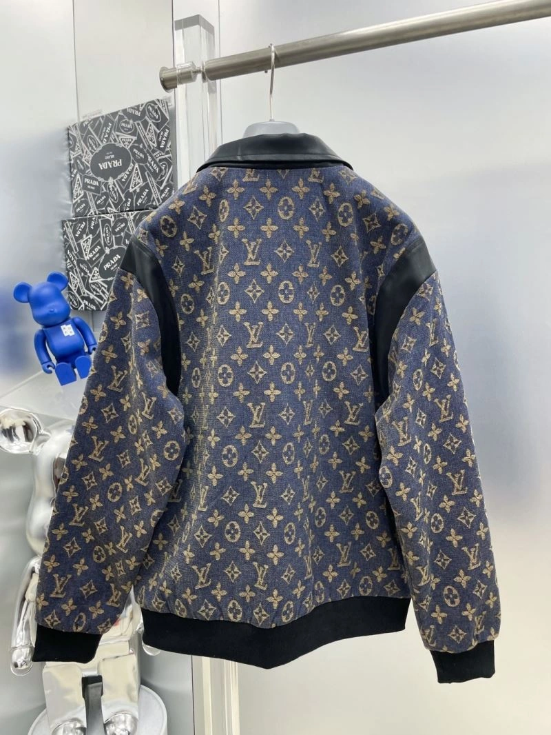 Snug Louis Vuitton Outwear 137584