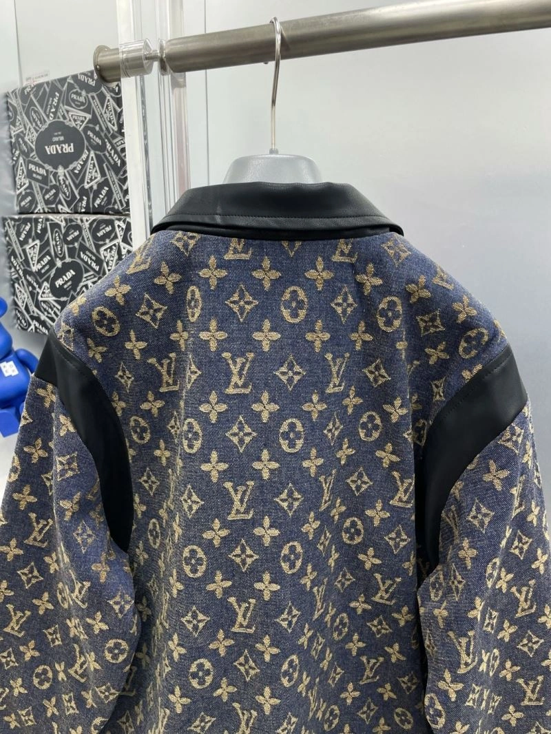Snug Louis Vuitton Outwear 137584