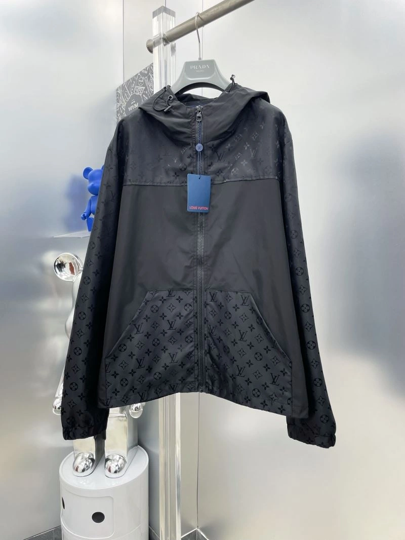 Louis Vuitton Outwear Upgraded 137581