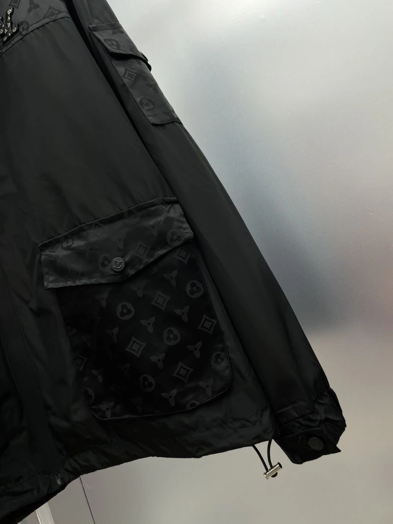 Neat Louis Vuitton Outwear 137577