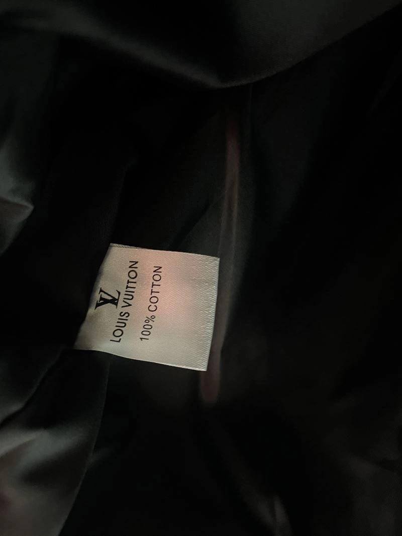 Louis Vuitton Outwear Practical 137587