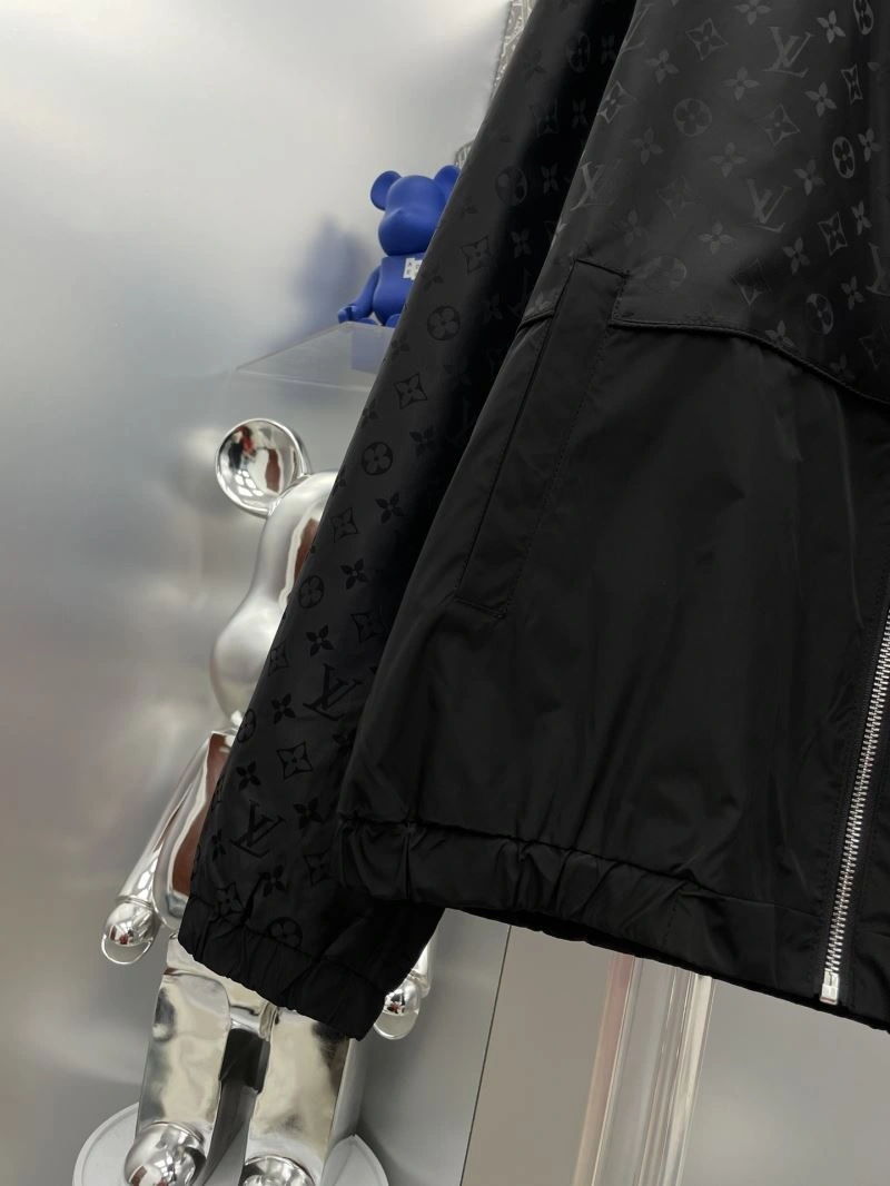 Louis Vuitton Outwear Durable 137569