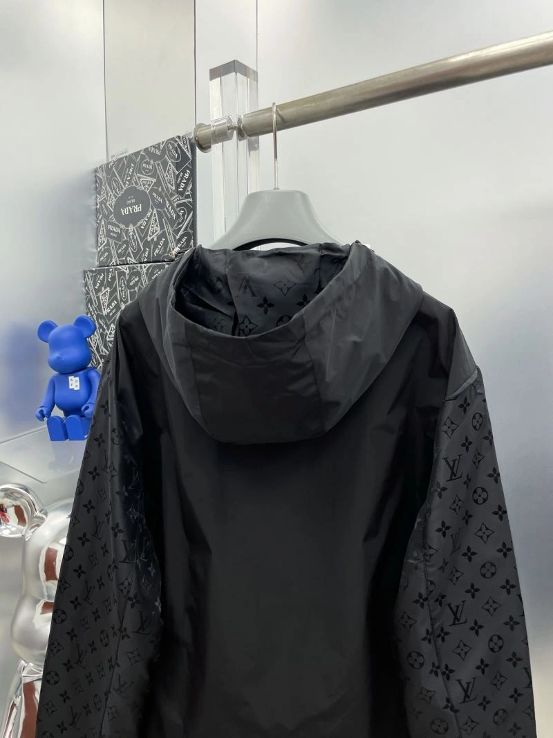 Louis Vuitton Outwear Durable 137569