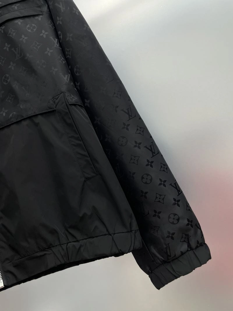 Louis Vuitton Outwear Durable 137569