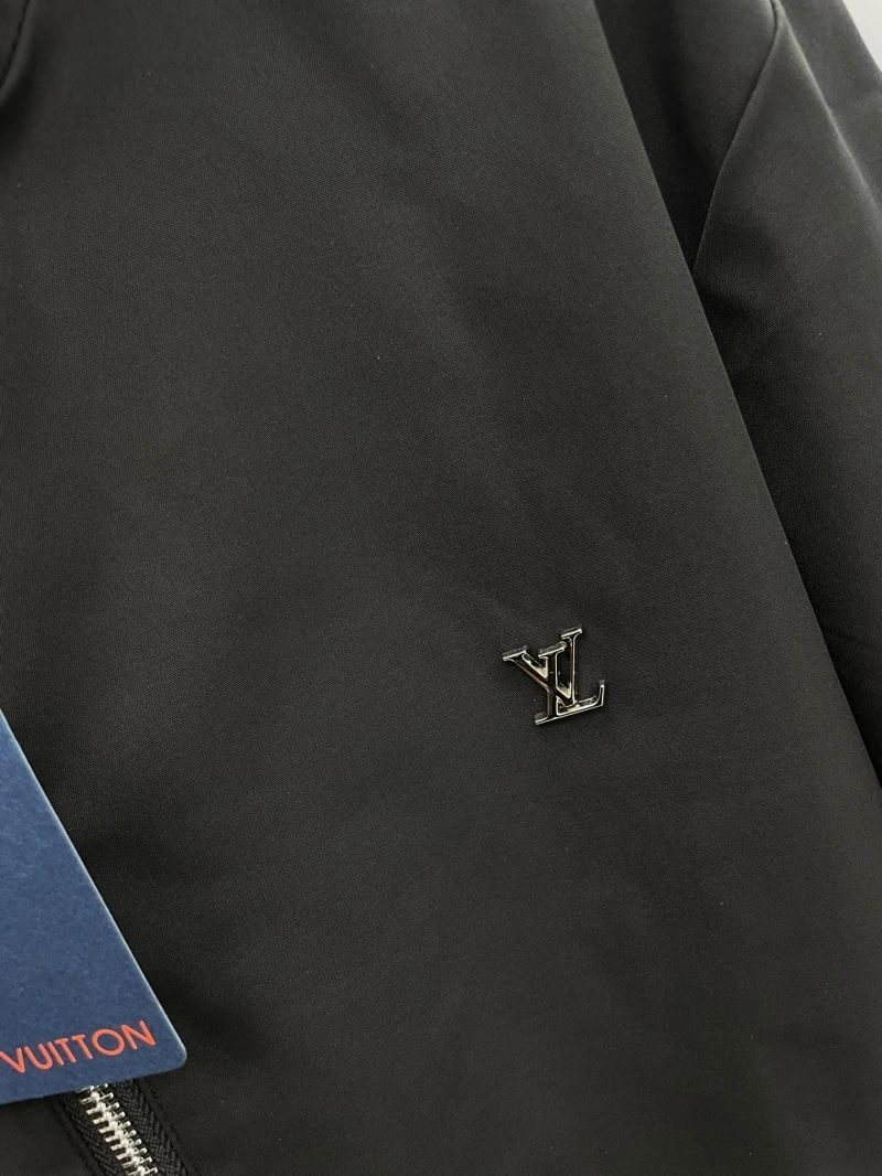 Louis Vuitton Outwear FashionForward 137564