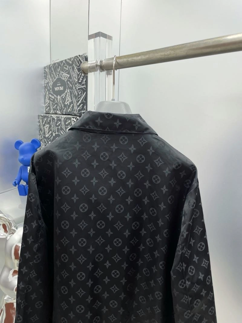 EasyMatch Louis Vuitton Outwear 137568