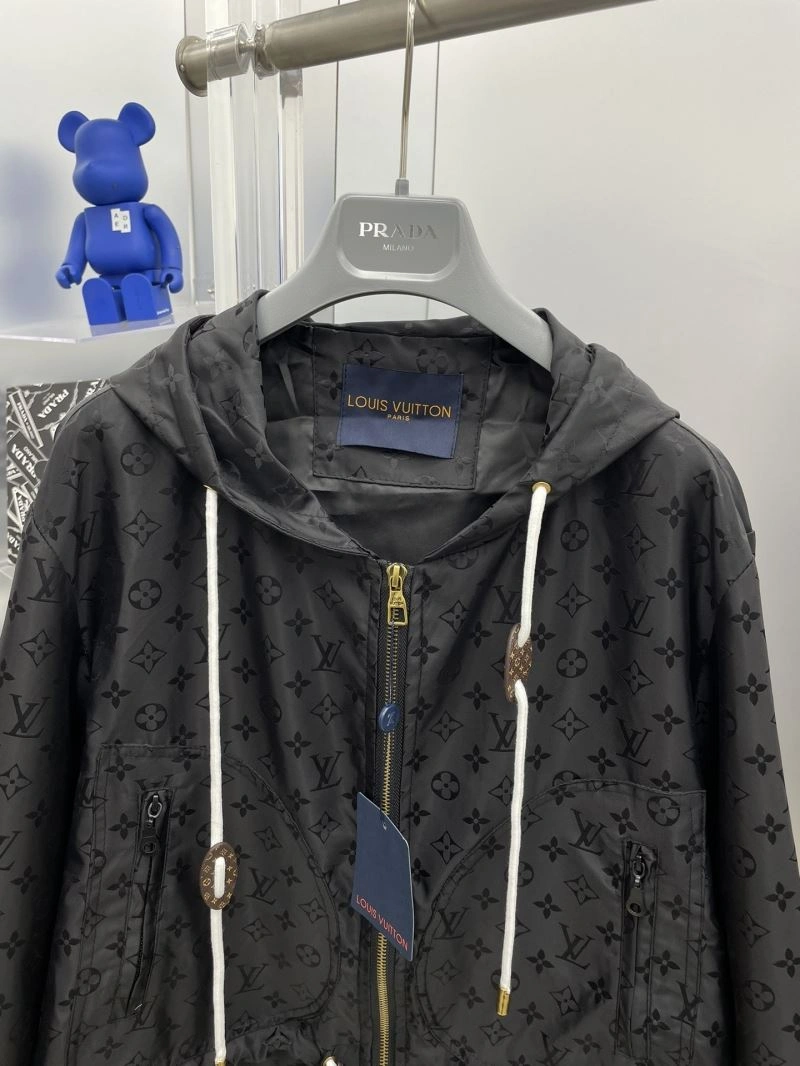 NewStyle Louis Vuitton Outwear 137563