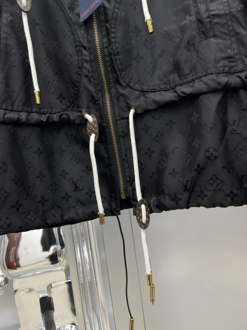 NewStyle Louis Vuitton Outwear 137563