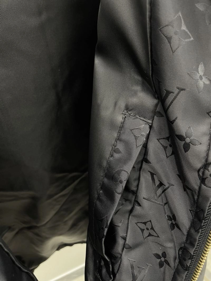 NewStyle Louis Vuitton Outwear 137563