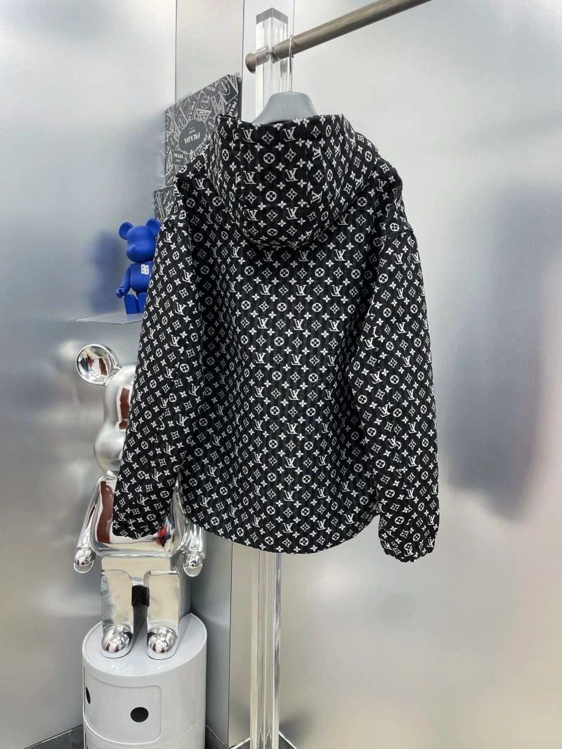 Original Louis Vuitton Outwear 137560