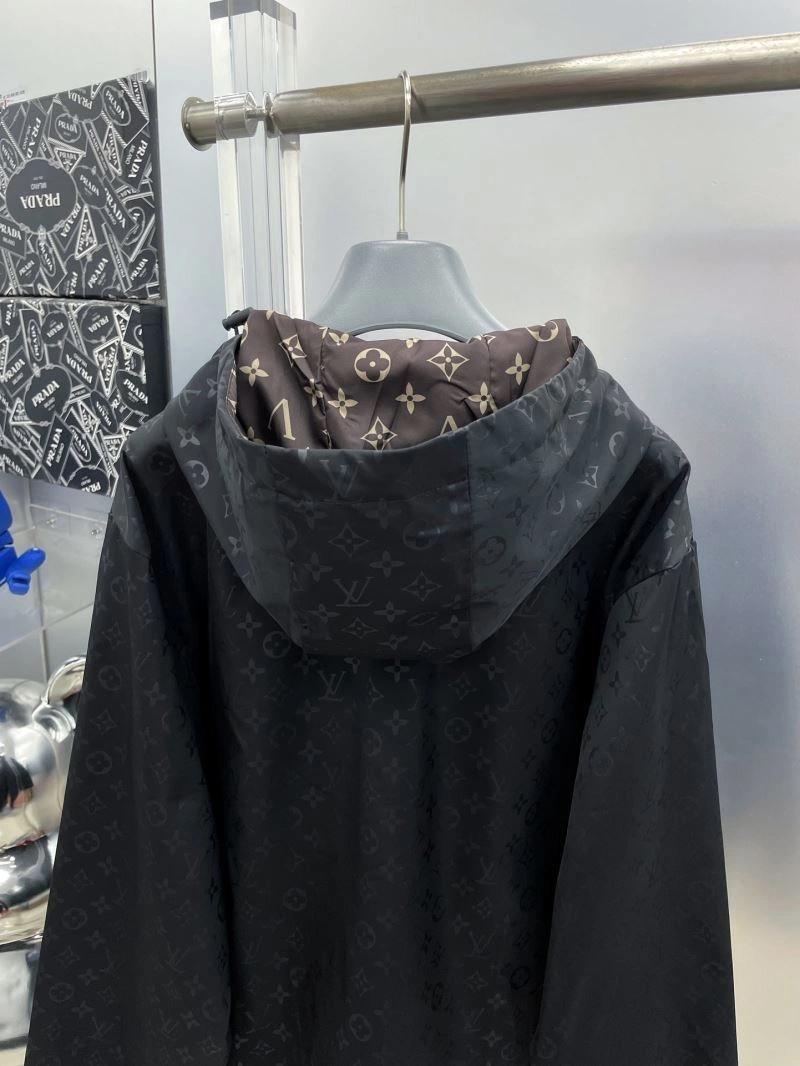 Louis Vuitton Outwear WrinkleFree 137557