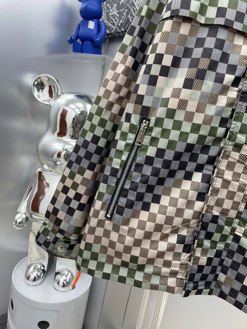 Louis Vuitton Outwear ModernLook 137559